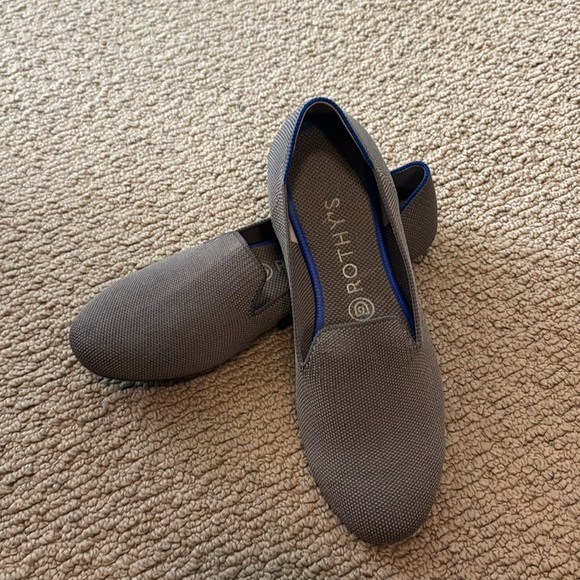 Rothy’s - Picture 1 of 3